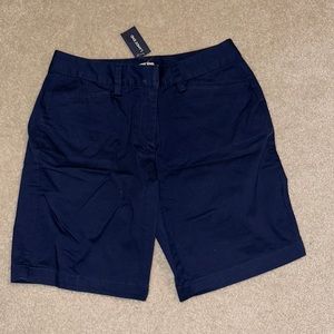 Women’s 10 inch chino shorts - navy.